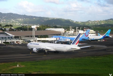 F-GSQN · Boeing 777-300ER, Martinique – Aimé Césaire