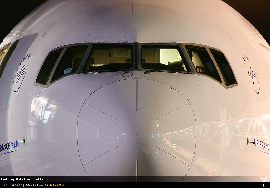F-GSQN · Boeing 777-300ER, Air France, Pointe-à-Pitre – Maryse Condé
