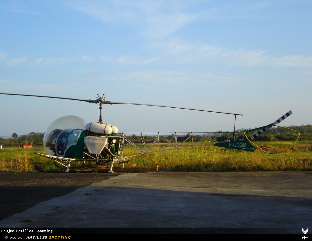 F-GCQM · Bell 47, Air Antilles Associés, Martinique – Aimé Césaire