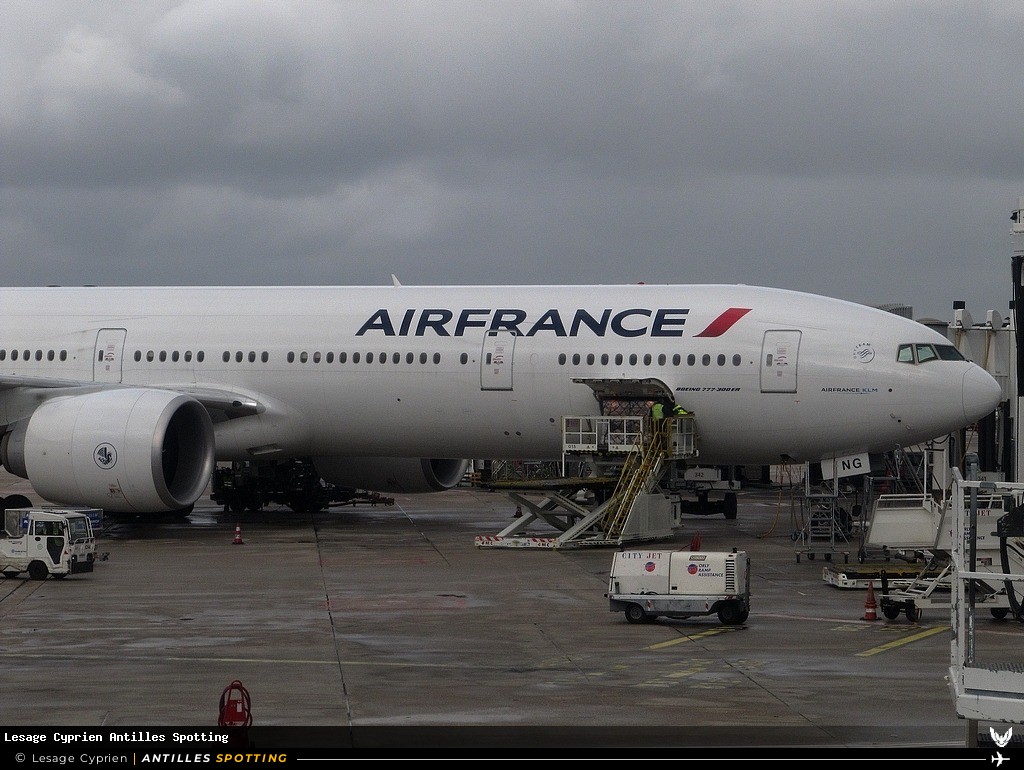 F-GZNG · Boeing 777-300ER, Air France, Paris-Orly