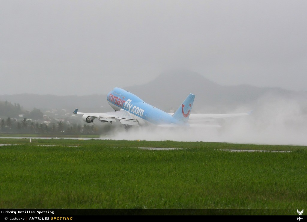 F-HSEA · Boeing 747-400, Corsairfly, Martinique – Aimé Césaire