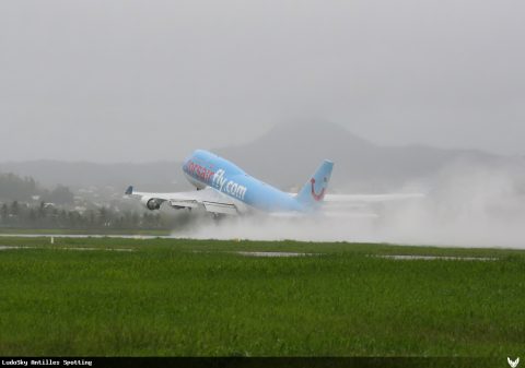 F-HSEA · Boeing 747-400, Martinique – Aimé Césaire