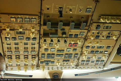 F-HSUN · Boeing 747-400, Martinique – Aimé Césaire
