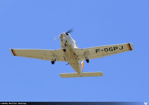 F-OGPJ · Piper PA-28 Cherokee / Warrior / Archer (2010)