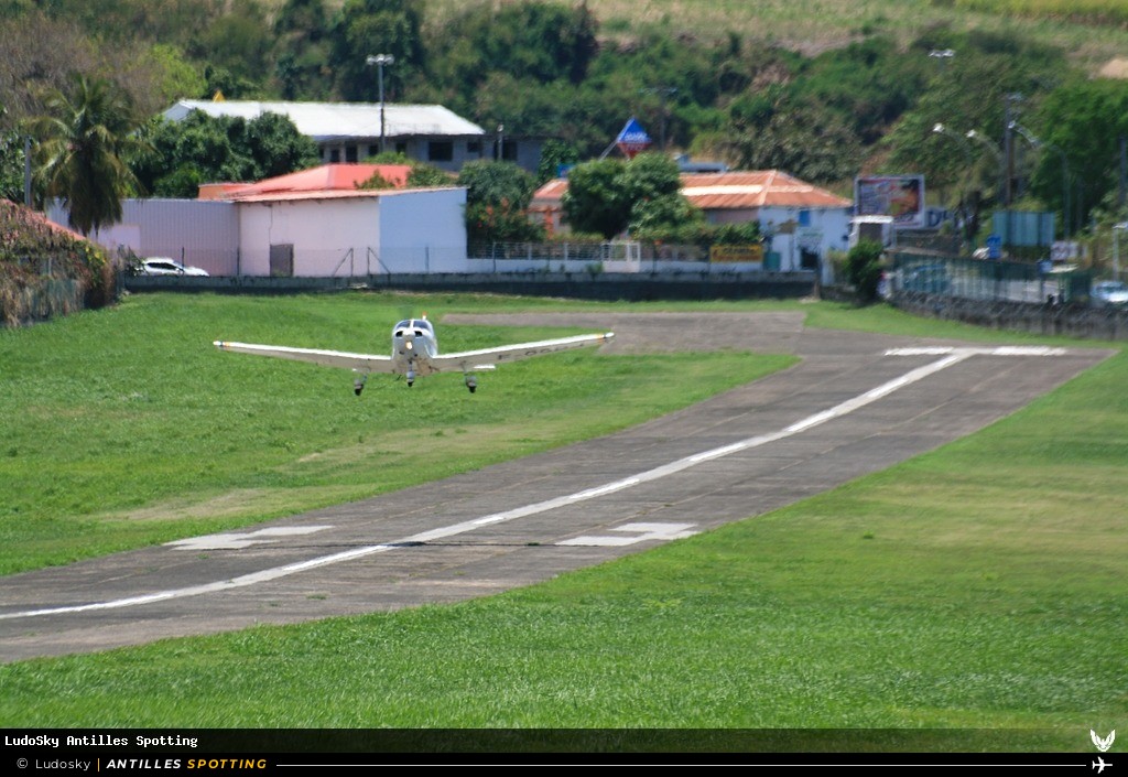 Aéroport · Autres, TFFB - Basse-Terre – Baillif, Basse-Terre – Baillif