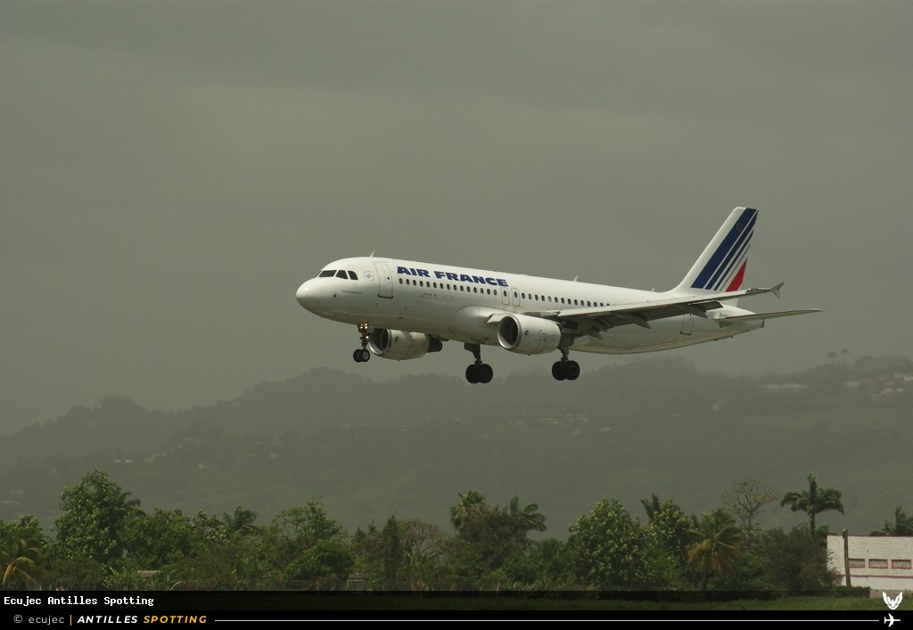 F-GKXC · Airbus A320, Air France, Martinique – Aimé Césaire
