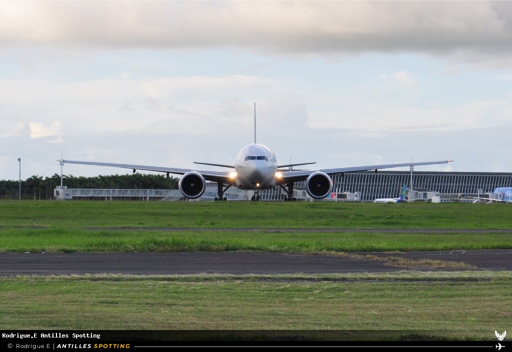 F-GSQP · Boeing 777-300ER, Air France, Pointe-à-Pitre – Maryse Condé