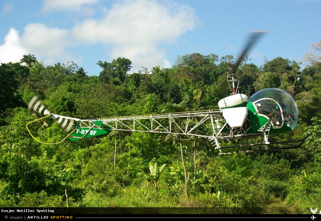F-BTSF · Bell 47, Air Antilles Associés, Martinique – Aimé Césaire