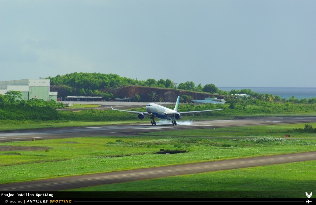 F-ORLY · Airbus A330-300, Air Caraïbes, Martinique – Aimé Césaire
