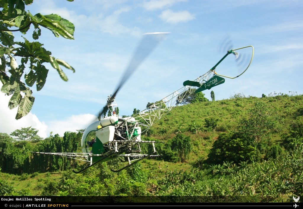 F-GCQM · Bell 47, Air Antilles Associés, Martinique – Aimé Césaire