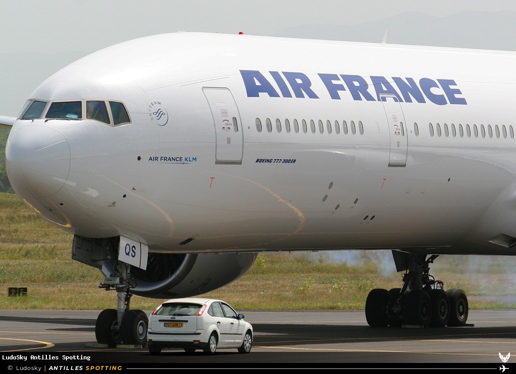 F-GSQS · Boeing 777-300ER, Air France, Pointe-à-Pitre – Maryse Condé