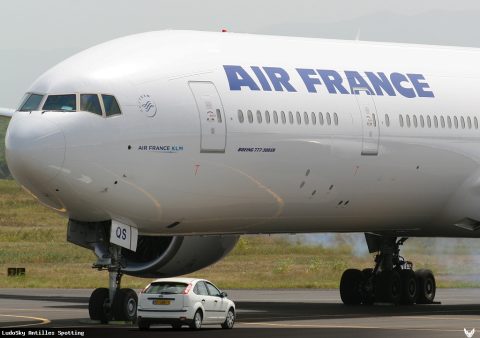 F-GSQS · Boeing 777-300ER, Pointe-à-Pitre – Maryse Condé