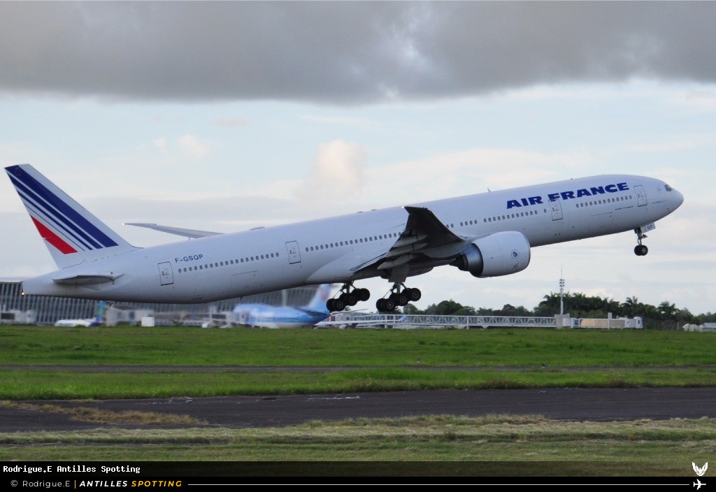 F-GSQP · Boeing 777-300ER, Air France, Pointe-à-Pitre – Maryse Condé