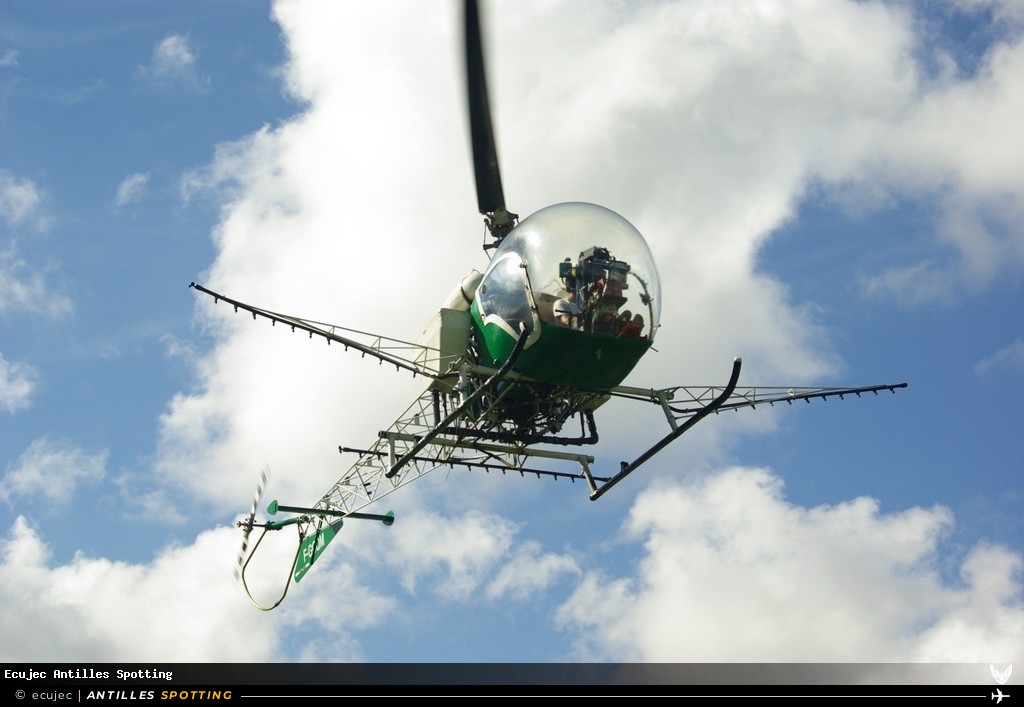F-GCQM · Bell 47, Air Antilles Associés, Martinique – Aimé Césaire