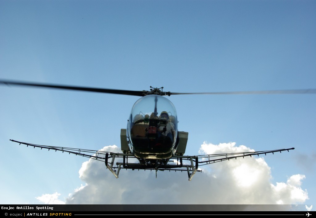 F-GCQM · Bell 47, Air Antilles Associés, Martinique – Aimé Césaire