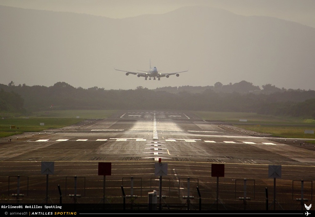 F-HKIS · Boeing 747-400, Corsair, Pointe-à-Pitre – Maryse Condé