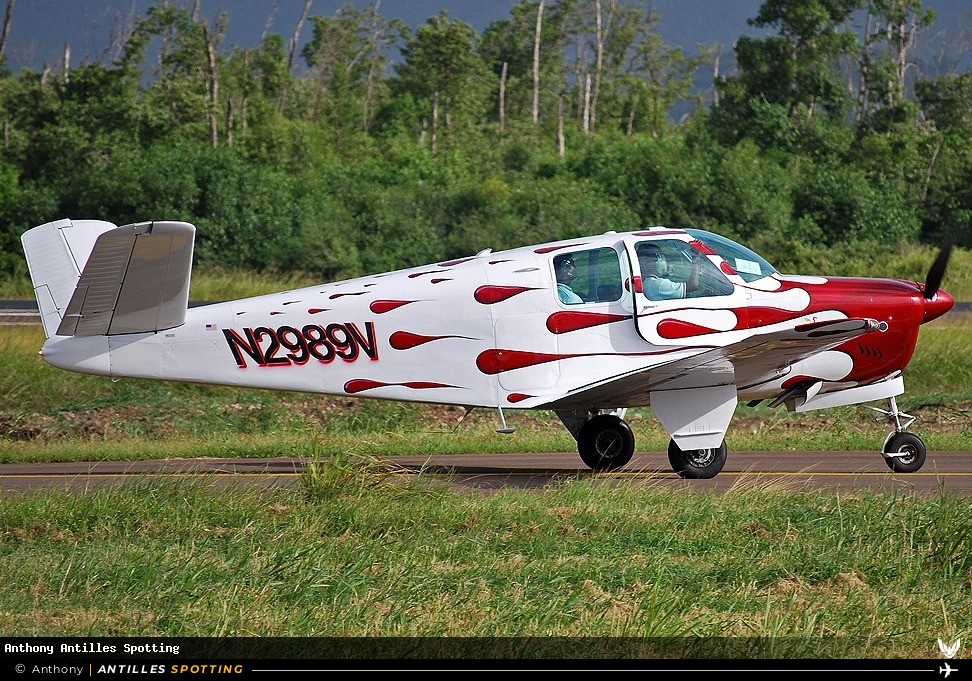 N2989V · Beechcraft 35, Privé, Martinique – Aimé Césaire