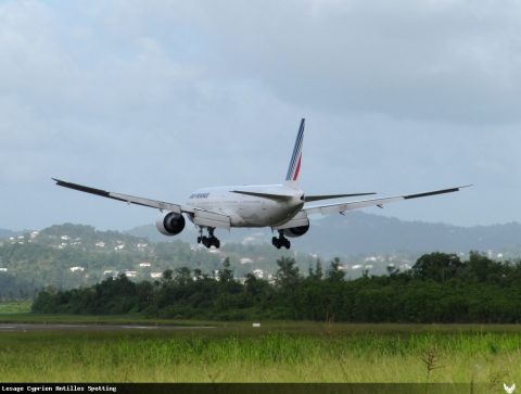F-GSQO · Boeing 777-300ER, Martinique – Aimé Césaire