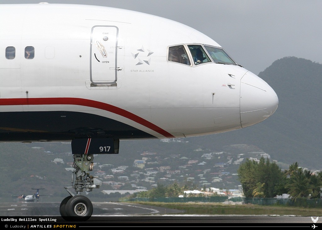 N917UW · Boeing 757-200, US Airways, Sint Maarten – Princess Juliana