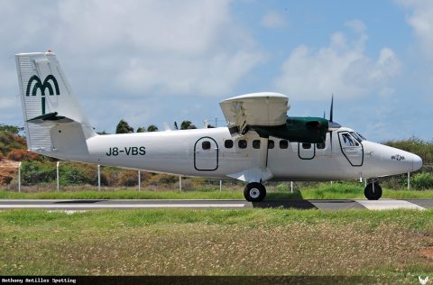 J8-VBS · De Havilland Canada DHC-6 Twin Otter (2010)