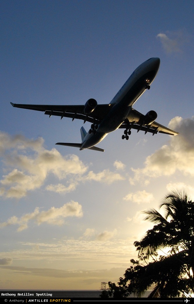 F-ORLY · Airbus A330-300, Air Caraïbes, Martinique – Aimé Césaire
