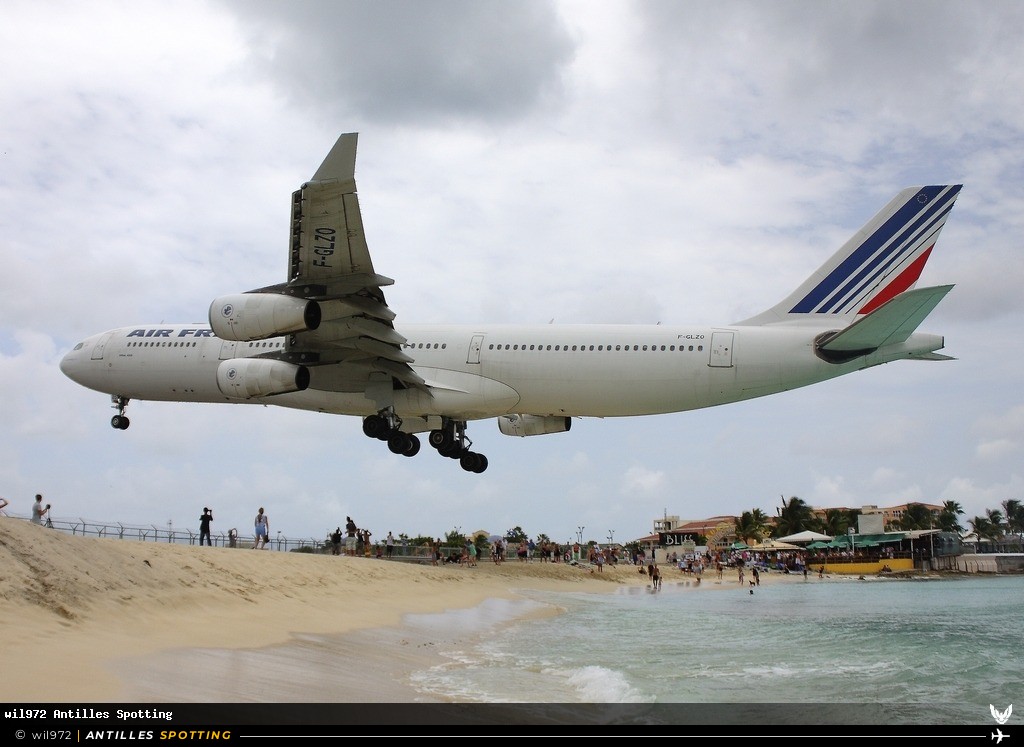 F-GLZO · Airbus A340-300, Air France, Sint Maarten – Princess Juliana