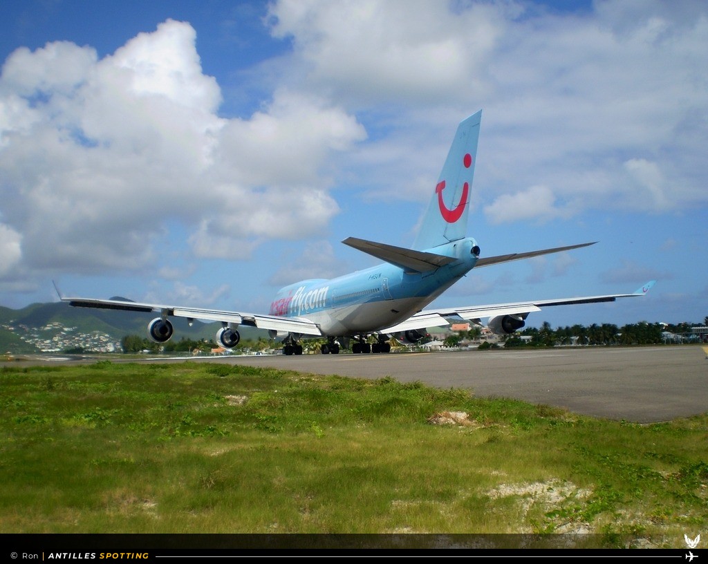 F-HSUN · Boeing 747-400, Corsairfly, Sint Maarten – Princess Juliana