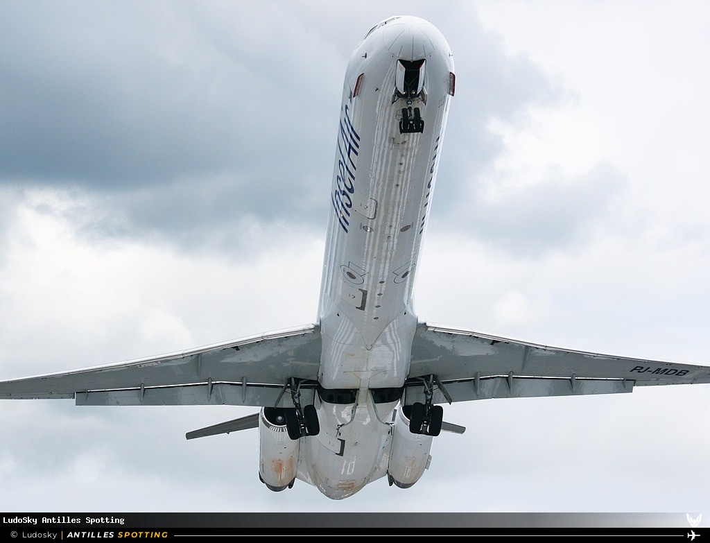 PJ-MDB · McDonnell Douglas MD-82, Insel Air, Sint Maarten – Princess Juliana