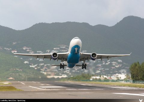 F-OFDF · Airbus A330-200, Sint Maarten – Princess Juliana