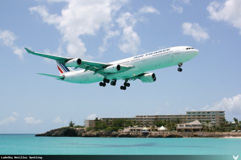 F-GLZP · Airbus A340-300, Sint Maarten – Princess Juliana