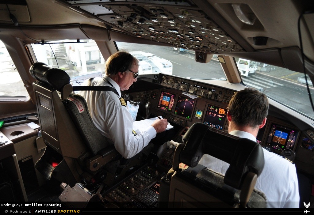 F-GSQR · Boeing 777-300ER, Air France, Pointe-à-Pitre – Maryse Condé
