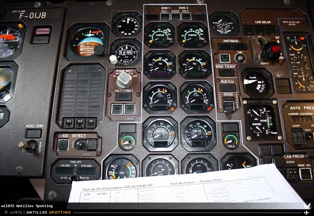 F-OIJB · ATR 42-500, Air Guyane, Martinique – Aimé Césaire