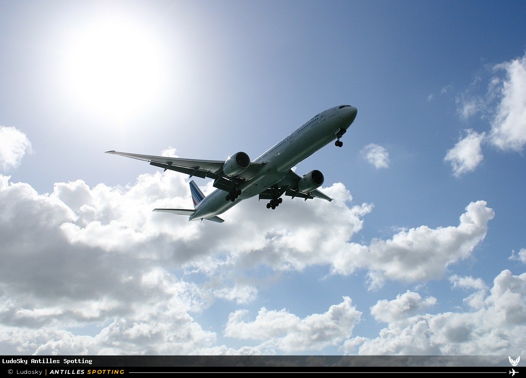 F-GSQS · Boeing 777-300ER, Air France, Martinique – Aimé Césaire