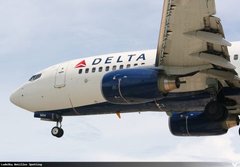 N304DQ · Boeing 737-700, Sint Maarten – Princess Juliana