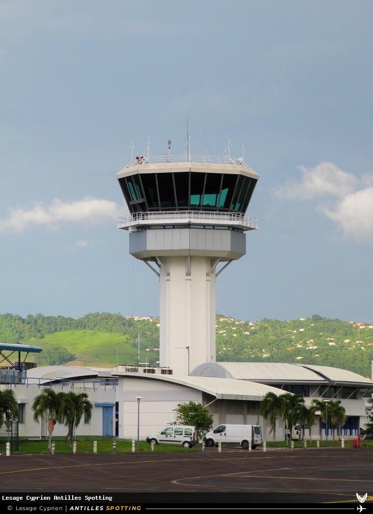 Aéroport · Tour de contrôle, TFFF - Martinique – Aimé Césaire, Martinique – Aimé Césaire