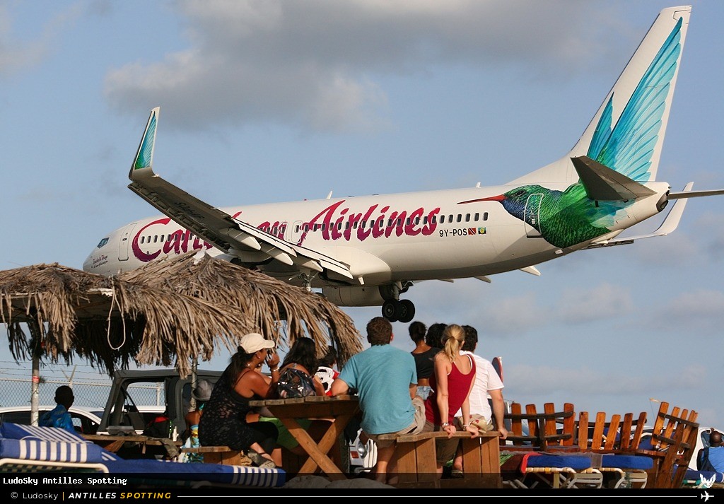 9Y-POS · Boeing 737-800, Caribbean Airlines, Sint Maarten – Princess Juliana