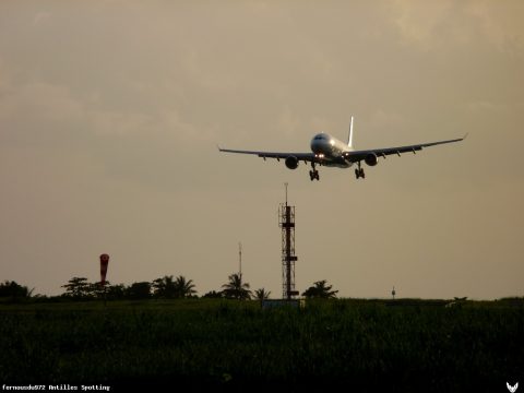 F-OONE · Airbus A330-300, Martinique – Aimé Césaire