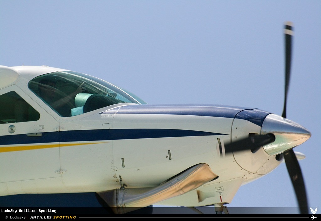 F-OSBC · Cessna 208 Caravan, St Barth Commuter, Sint Maarten – Princess Juliana
