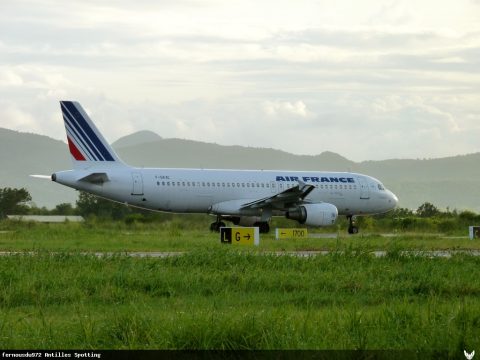 F-GKXC · Airbus A320, Martinique – Aimé Césaire