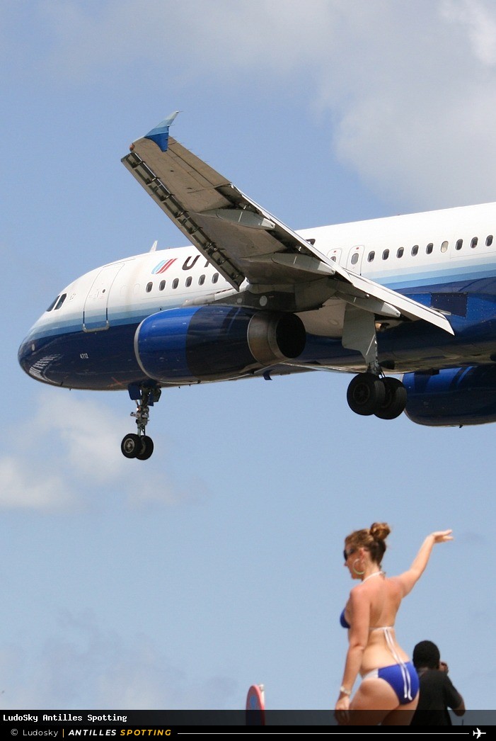 N412UA · Airbus A320, United Airlines, Sint Maarten – Princess Juliana