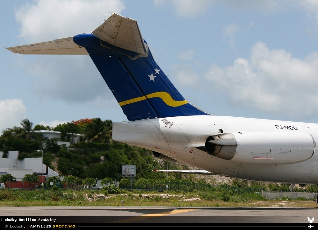 PJ-MDD · McDonnell Douglas MD-82, Insel Air, Sint Maarten – Princess Juliana