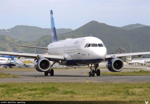 N637JB · Airbus A320, Sint Maarten – Princess Juliana