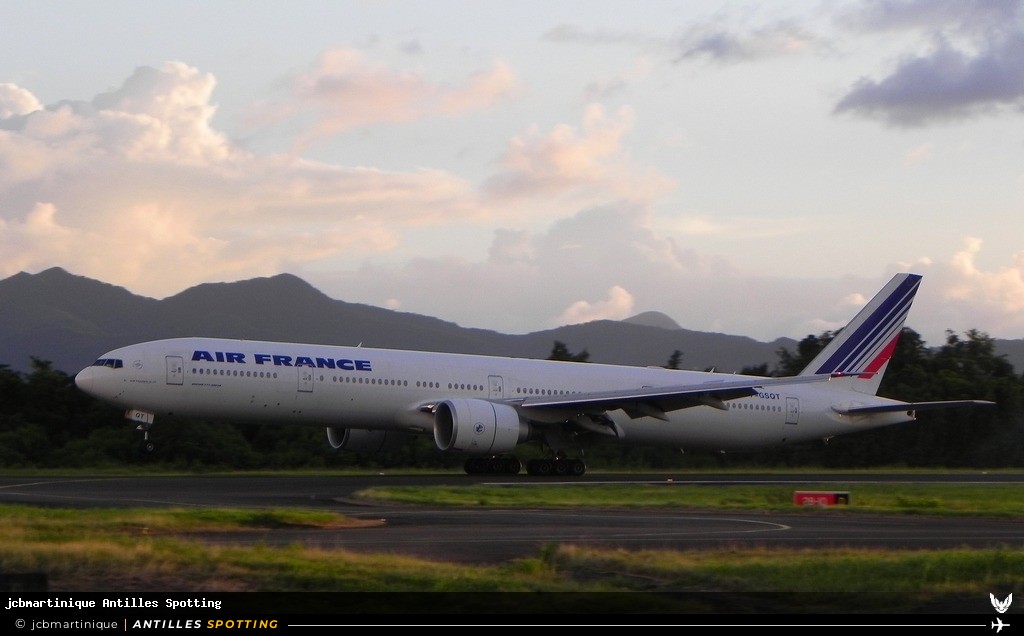 F-GSQT · Boeing 777-300ER, Air France, Martinique – Aimé Césaire