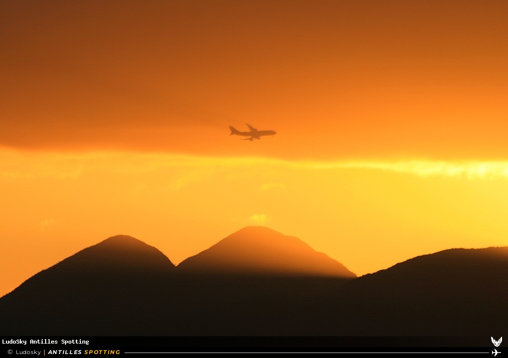 F-HLOV · Boeing 747-400, Corsairfly, Pointe-à-Pitre – Maryse Condé