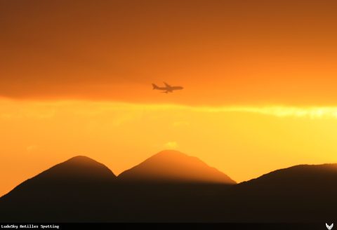 F-HLOV · Boeing 747-400, Pointe-à-Pitre – Maryse Condé