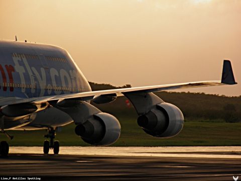 F-HLOV · Boeing 747-400, Pointe-à-Pitre – Maryse Condé