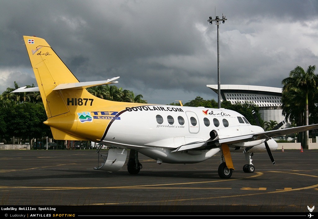 HI877 · BAe Jetstream 32, Vol Air, Pointe-à-Pitre – Maryse Condé