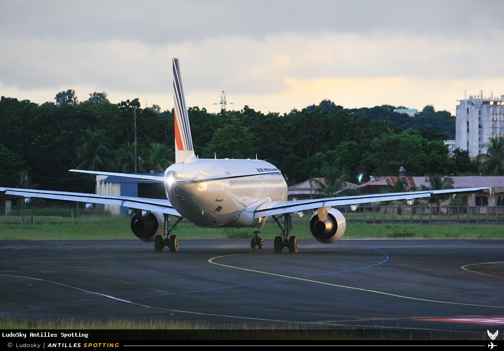 F-GKXQ · Airbus A320, Air France, Pointe-à-Pitre – Maryse Condé