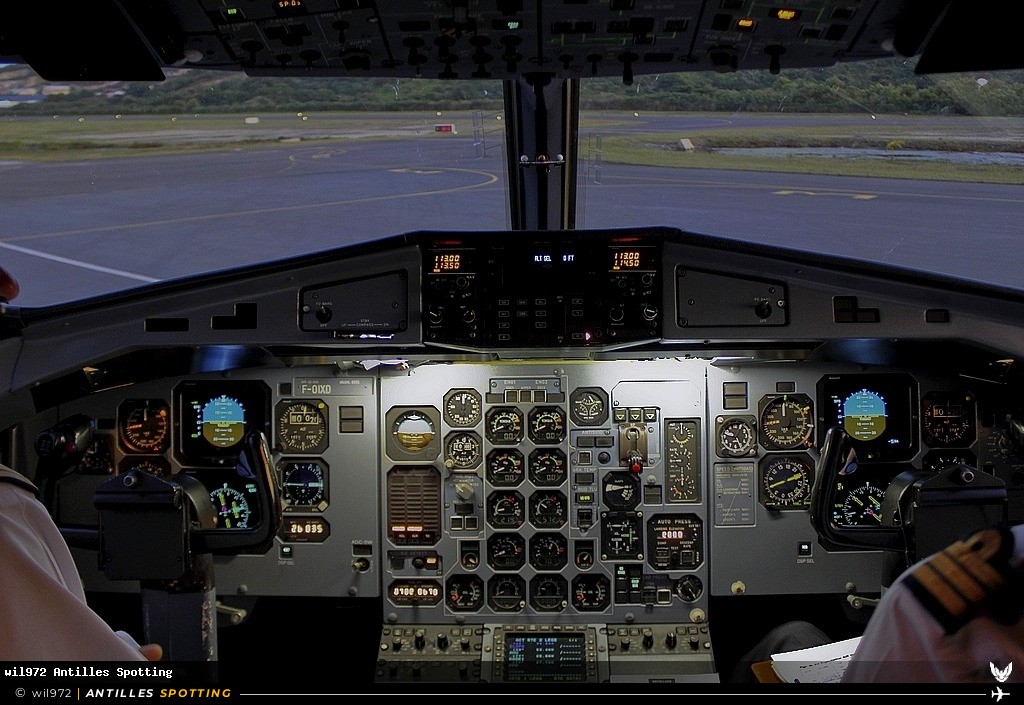 F-OIXD · ATR 42-500, Air Antilles Express, Grand-Case – L'Espérance