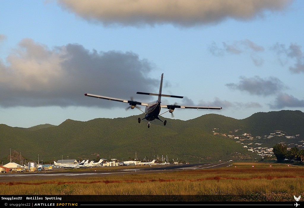 PJ-WIL · De Havilland Canada DHC-6 Twin Otter, Winward Island Airways, Sint Maarten – Princess Juliana